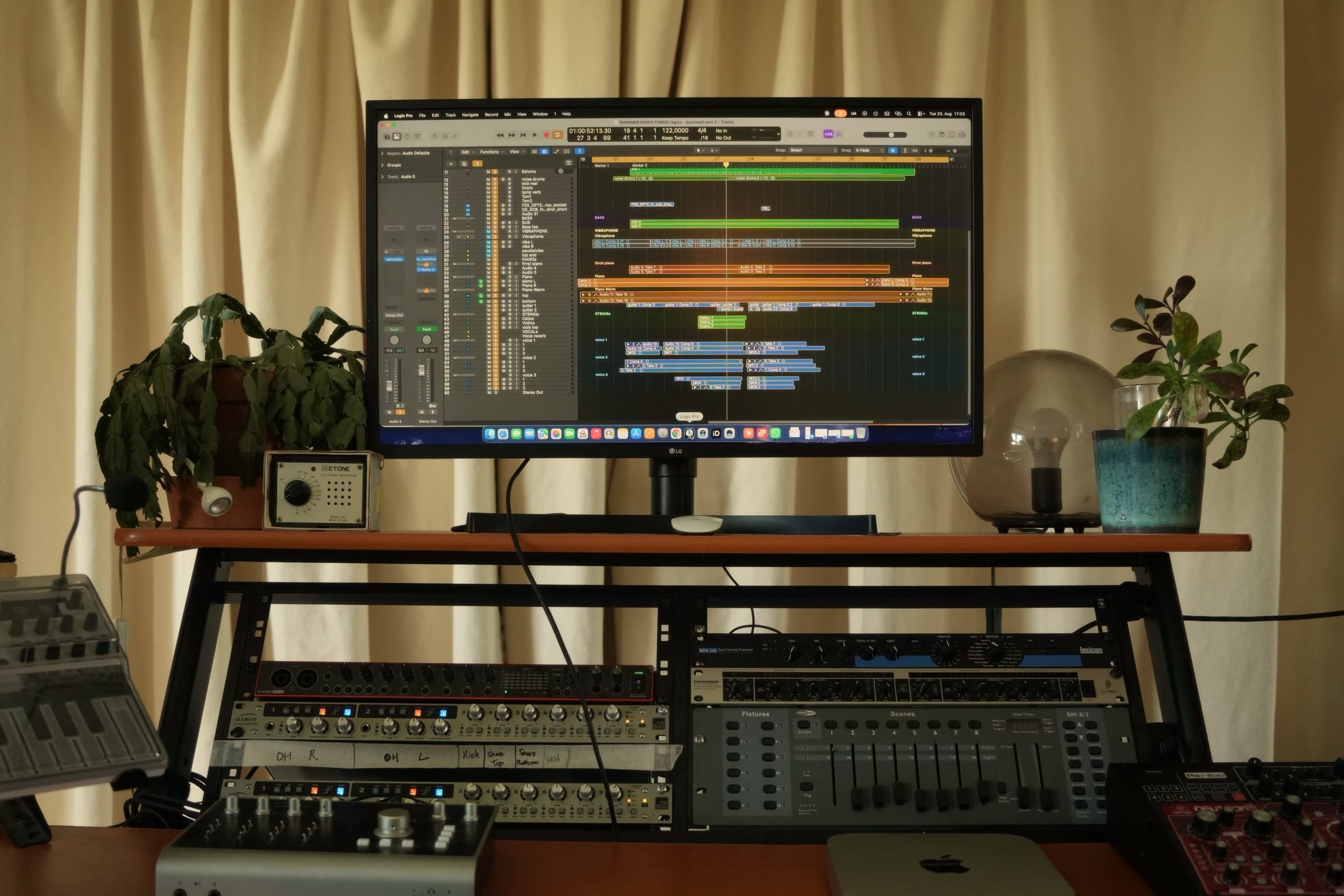The control desk, closer in